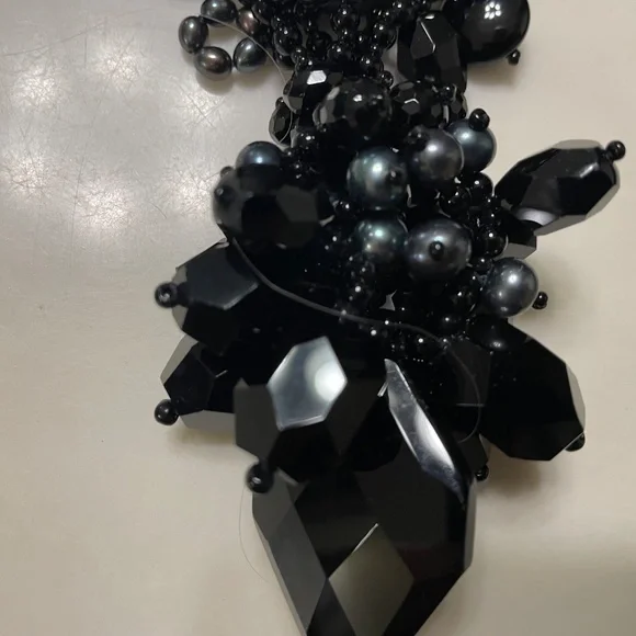 VINTAGE ONYX STATEMENT NECKLACE, NWOT - Picture 4 of 6